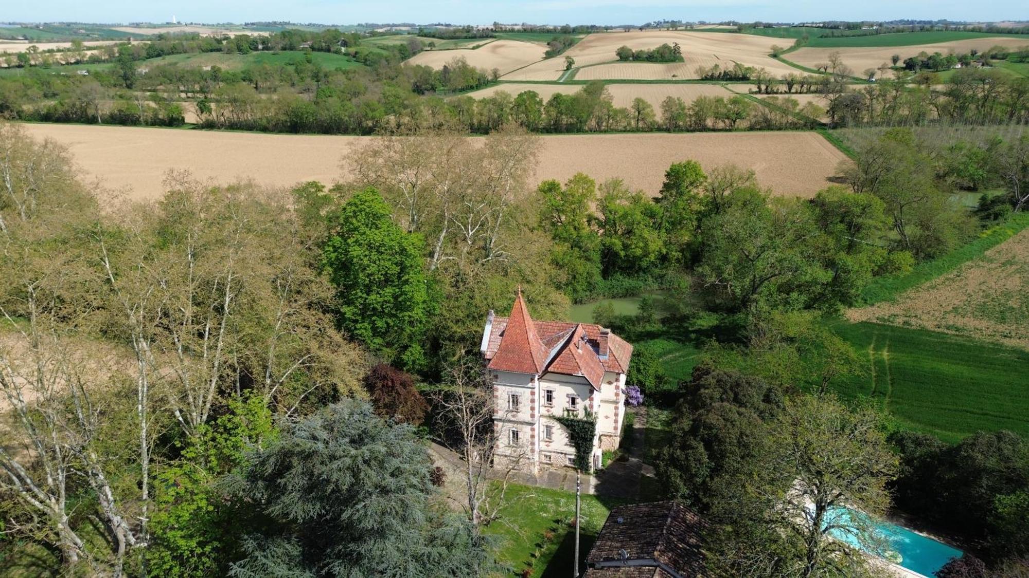 Petit Chateau Le Piot Bed and Breakfast Fleurance Esterno foto