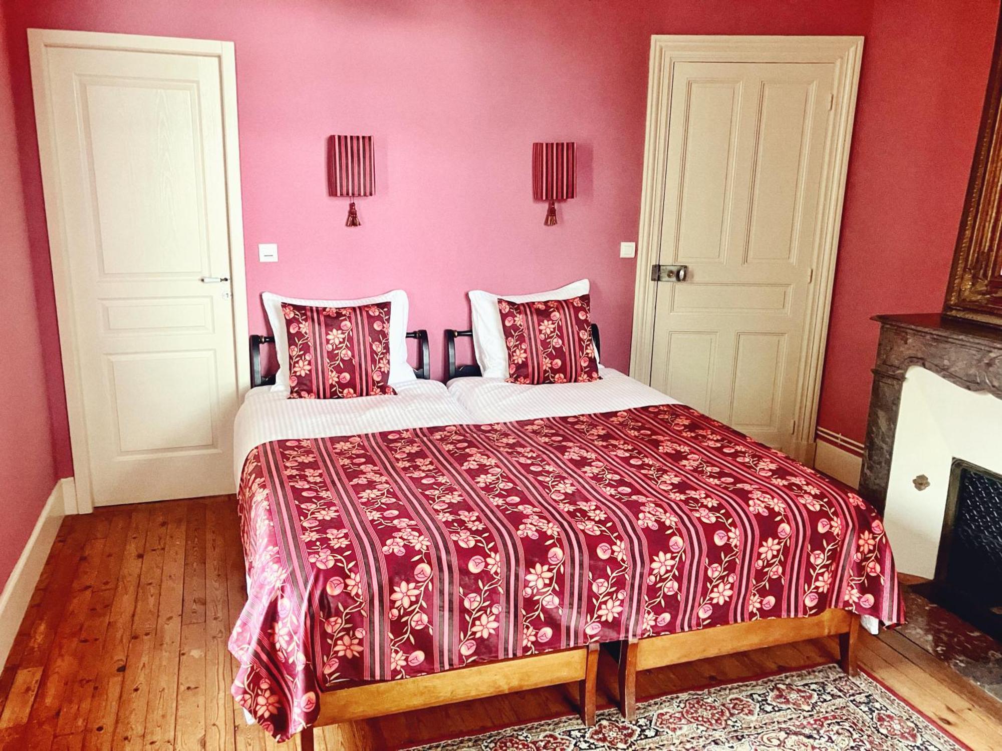 Petit Chateau Le Piot Bed and Breakfast Fleurance Esterno foto