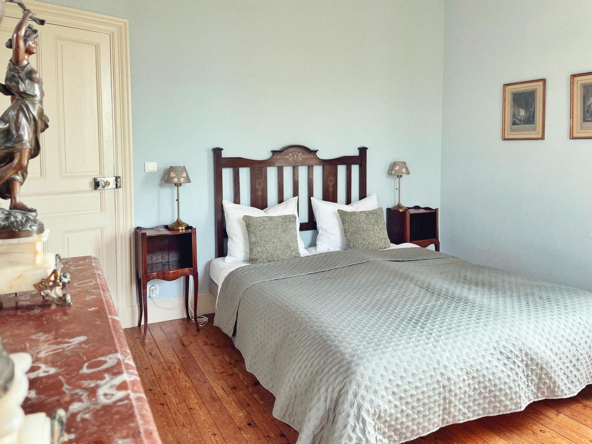 Petit Chateau Le Piot Bed and Breakfast Fleurance Esterno foto